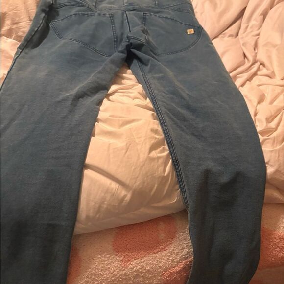 Freddy Brand Classic Blue Women's Jeggings - Picture 4 of 5